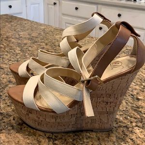 Wedge shoes